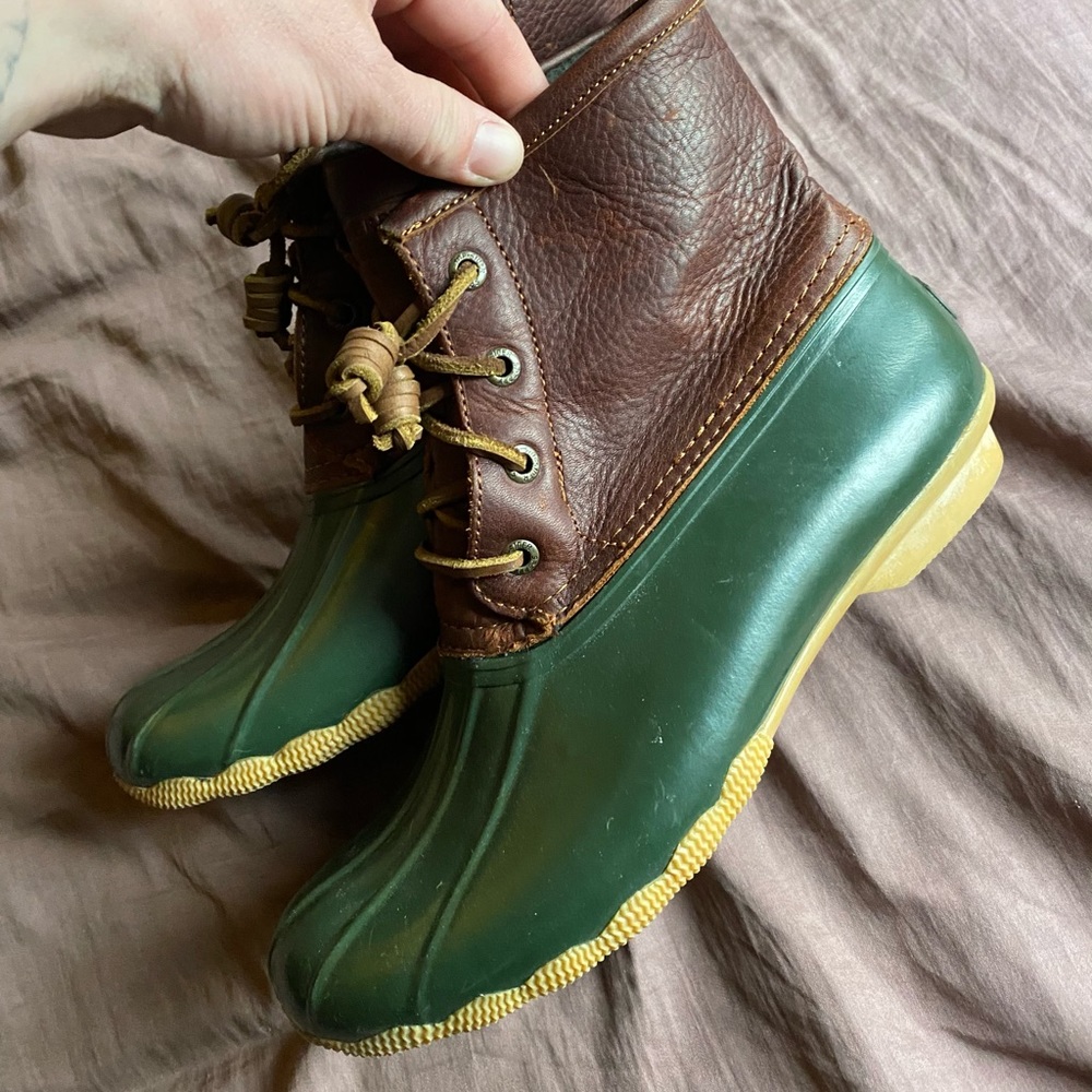 Sperry fleece lined rain/snow boots